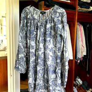 100% cotton paisley blouse over size ballon sleeves size S fits like a M. France